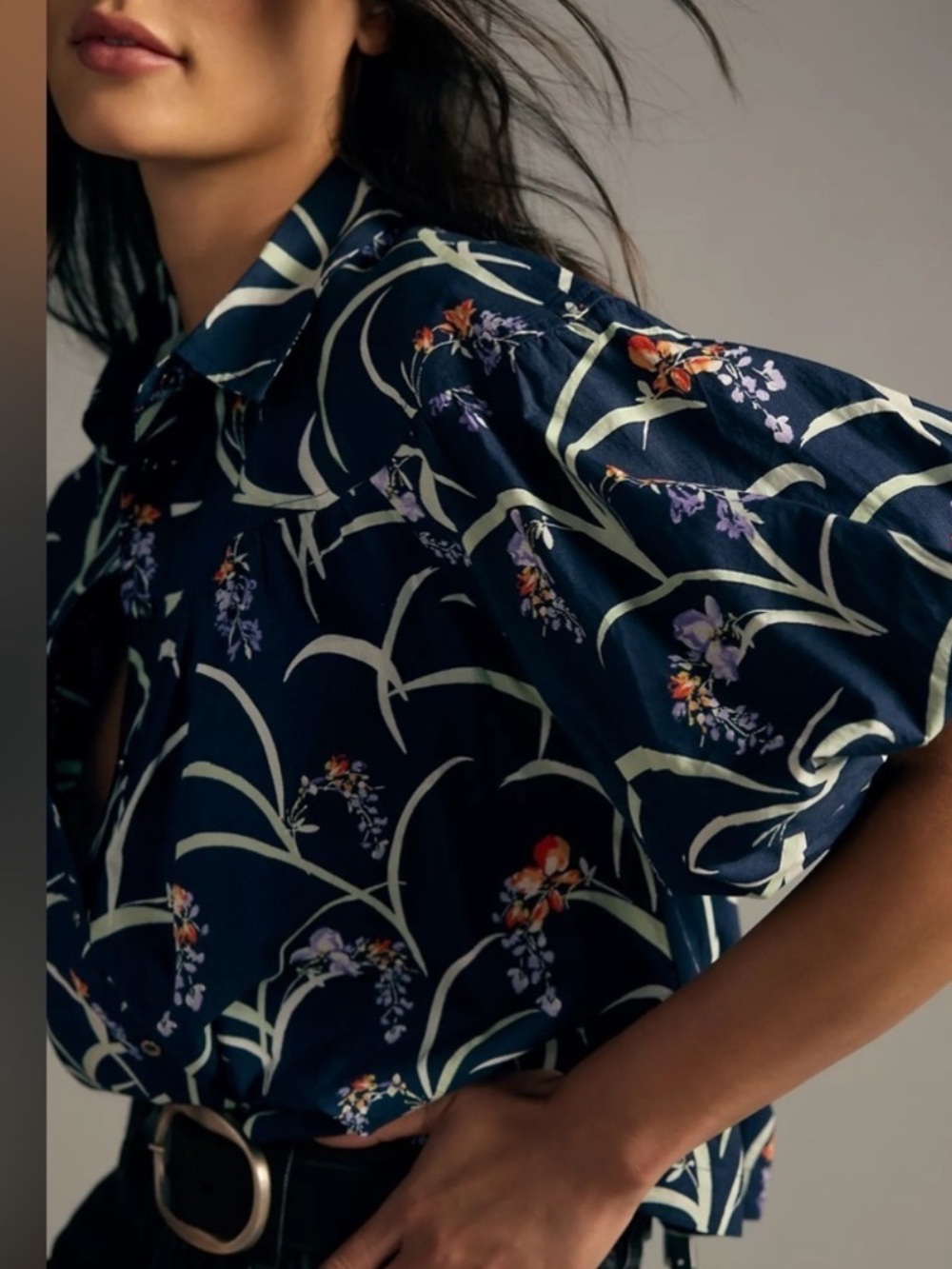 Anthro Maeve Bubble Sleeve Cotton Floral Blouse size Small Navy - Picture 2 of 5
